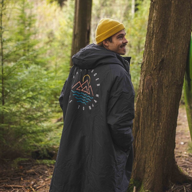 Exclusive Passenger's Nomadic Recycled Sherpa Lined Changing Robe Black