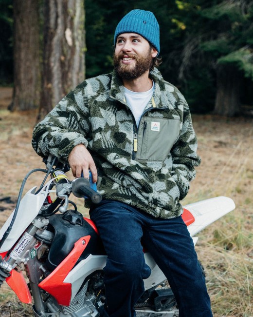 Passenger Exclusive Offroad Recycled Deep-Pile Sherpa Fleece Fir Tree Camo Pattern