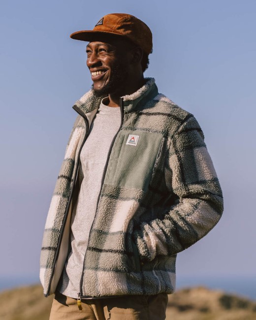 Passenger Exclusive Trekker Recycled Deep-Pile Sherpa Fleece Pistachio Check