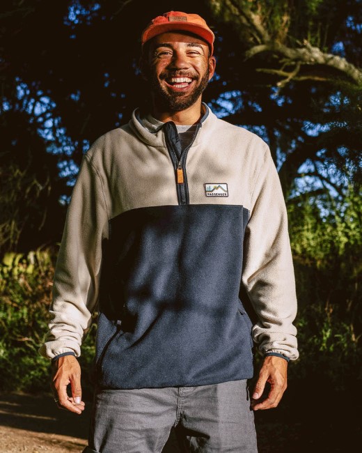 Passenger Exclusive Set Off Recycled Polar 1/4 Zip Fleece Oatmeal