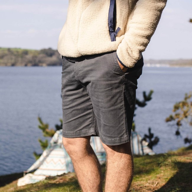 Passenger Exclusive Ridge Short Faded Black