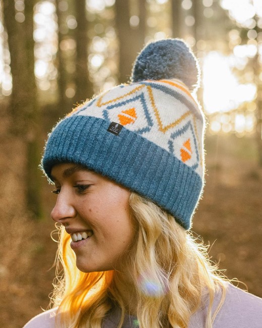 Passenger Exclusive Ember Recycled Bobble Hat Grey Marl
