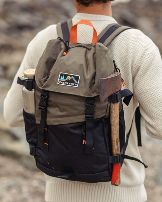 Passenger Exclusive Boondocker Recycled 26L Backpack Black/Khaki