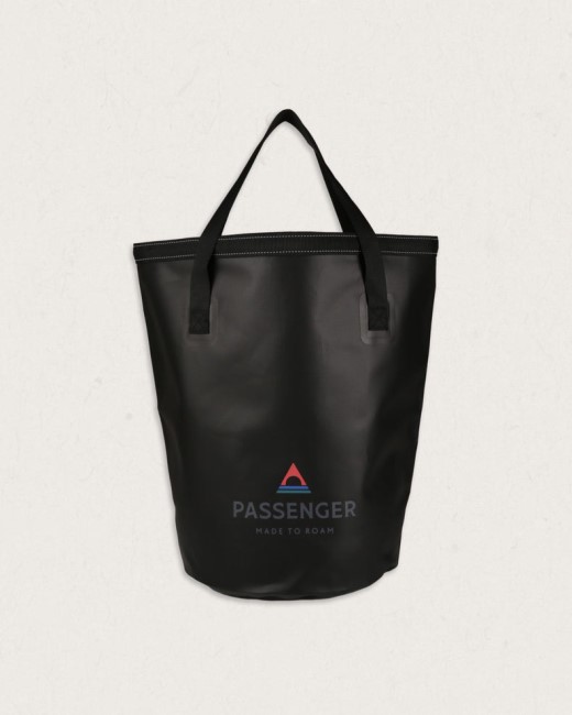 Passenger Exclusive Recycled Bucket Bag Black