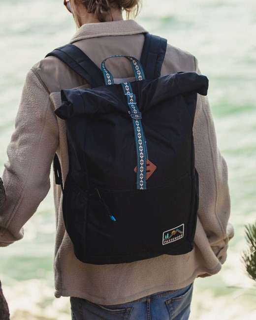 Exclusive Passenger's Backwoods Recycled Rolltop 32L Black