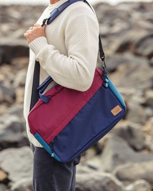 Exclusive Passenger's Recycled Messenger Bag Navy/Burgundy