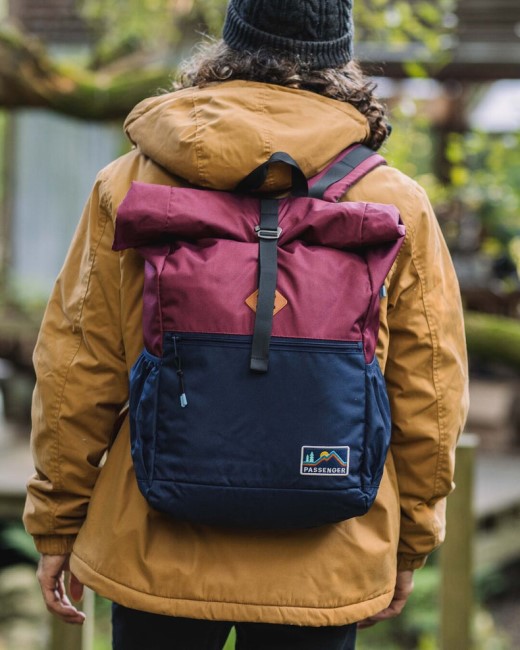 Exclusive Passenger's Backwoods Recycled Rolltop 32L Navy/Burgundy