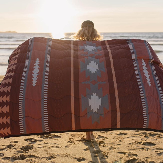 Passenger Exclusive Nomadic Recycled Towel Blanket Picante Pattern