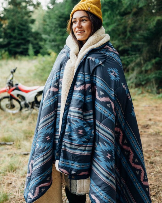 Passenger Exclusive Nomadic Recycled Sherpa Blanket Deep Navy Vintage Geo