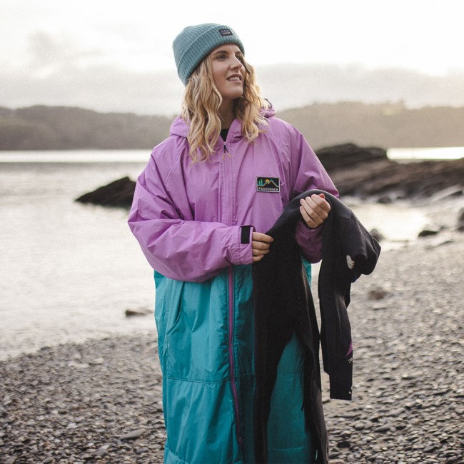 Passenger Exclusive Roaming Recycled Sherpa Lined Changing Robe Viridian Green/Orchid