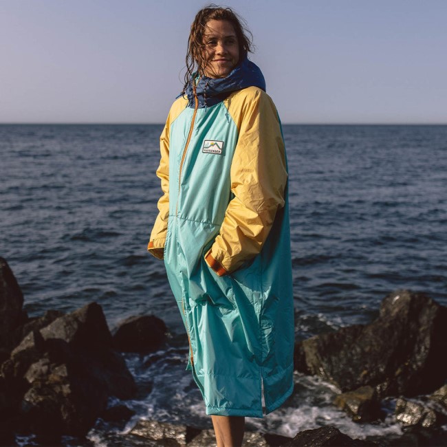 Passenger Exclusive Roaming Recycled Sherpa Lined Changing Robe Blue Turquoise/Ochre Yellow