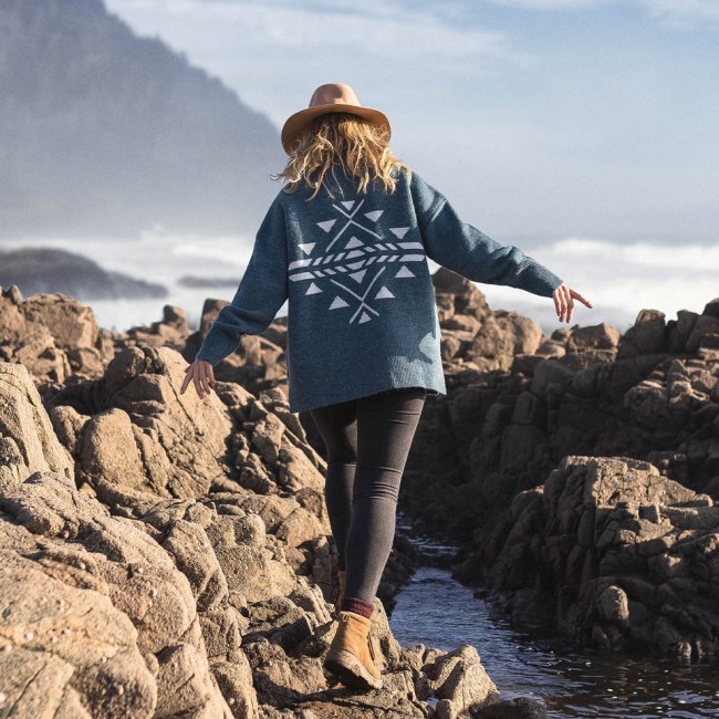 Passenger Exclusive West Coast Knitted Jumper Blue Coral