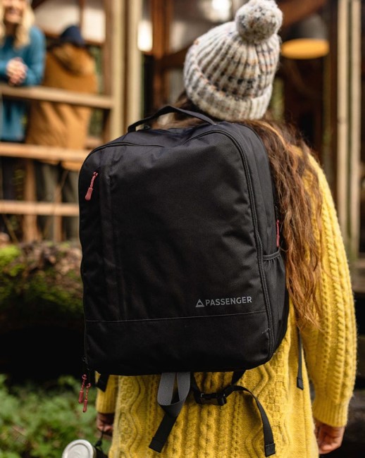 Passenger Exclusive Ascent Weekender Recycled 35L Backpack Black