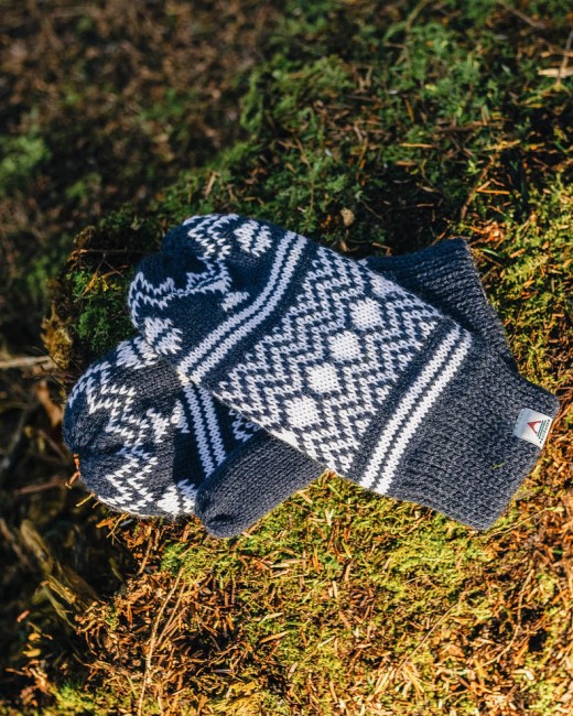 Passenger Exclusive Powder Fleece Lined Recycled Acrylic Mittens Rich Navy