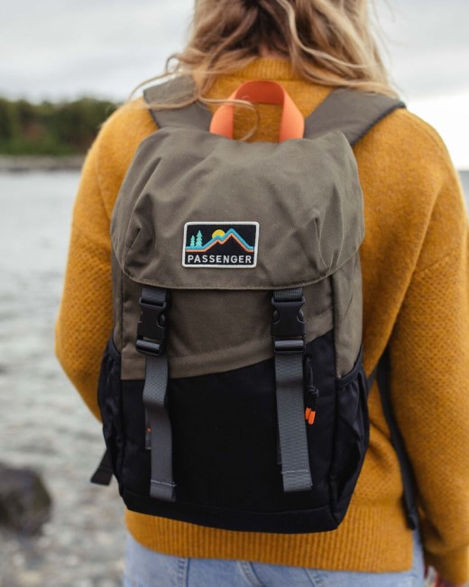Passenger Exclusive Boondocker 18L Recycled Backpack Black/Khaki